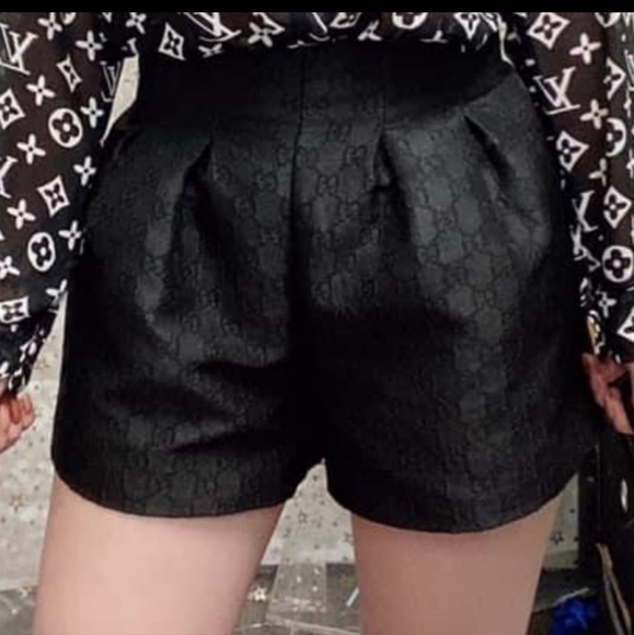 *IN SEARCH OF* " GG Designer Print" High Waist Shorts - Picture 2 of 3